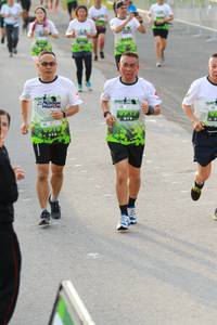 BIB: 917, 918
                            <button type="button" onclick="openModal(3533850)" class="btn btn-primary btn-sm float-right btn-popup" data-toggle="modal" data-target=".modal-high-quality">
                        <i class="fas fa-shopping-cart"></i> Add to Cart
                    </button>
                                            <button type="button" onclick="isThisMe(3533850, true)" class="btn btn-success btn-sm float-right btn-popup btn-isme hidden" data-toggle="tooltip" data-placement="bottom" title="นี่คือรูปของคุณใช่ไหม คลิกที่นี่เพื่อเอาเข้าอัลบั้ม">
                        <i class="fas fa-plus"></i> Add to album
                    </button>
                    <button type="button" onclick="isThisMe(3533850, false)" class="btn btn-warning btn-sm float-right btn-popup btn-isnotme hidden">
                        <i class="fas fa-ban"></i> Remove from album
                    </button>